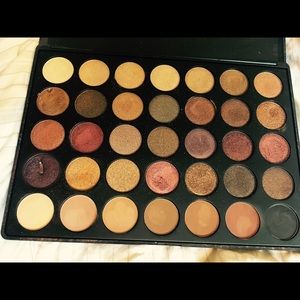 Morphe 35F eyeshadow palette